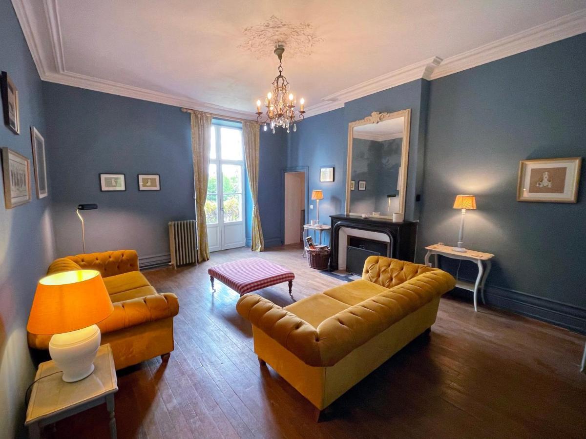 Beautiful 6 Bedroom House With Pool & Large Garden Le Pechereau Ngoại thất bức ảnh